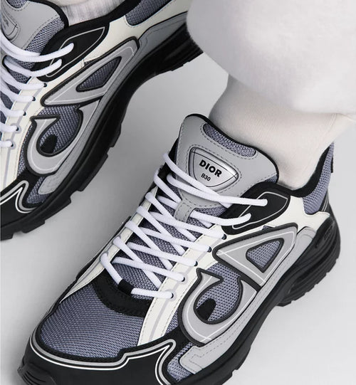 B30 Sneakers